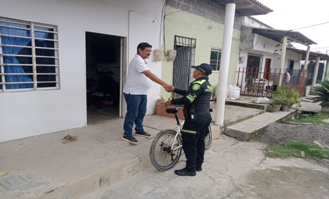 Policía desarrolla jornada educativa de prevención en el barrio El Ceibal