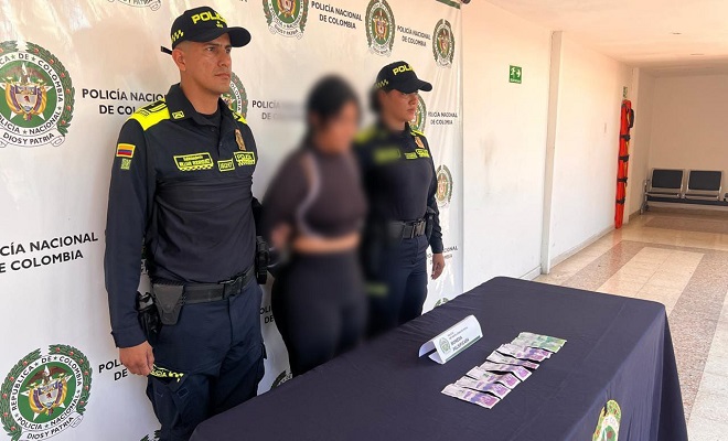  Captura a mujer por tráfico de moneda falsificada.