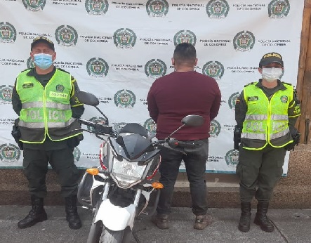 Por el delito de uso de documento falso fue capturado un hombre 