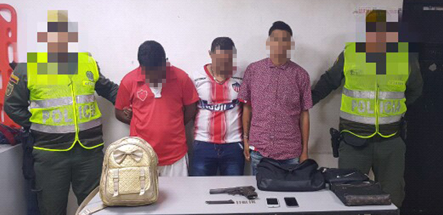 Los uniformados fueron alertados por la comunidad del hecho delictivo.