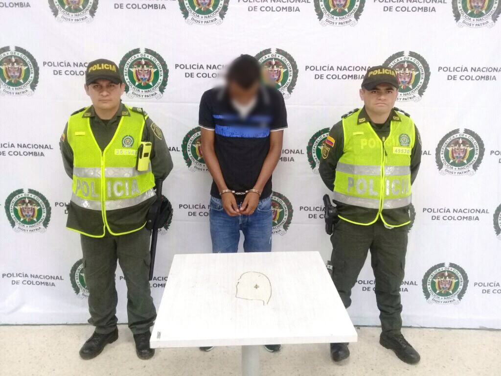 Los capturados deberán responder por los delitos de hurto, tráfico, fabricación o porte de estupefacientes.