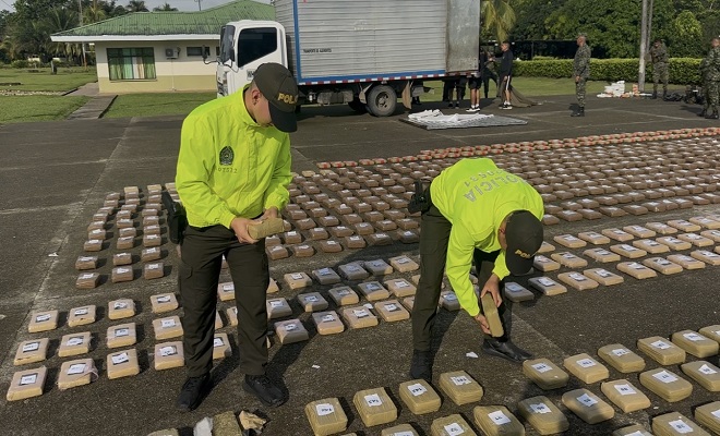 Inspección de droga incautada