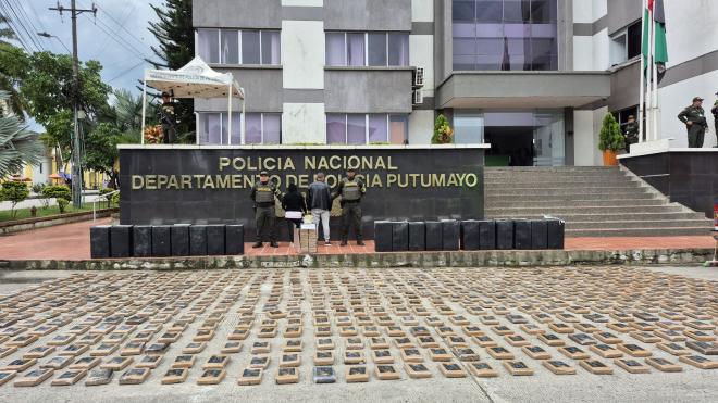 Dos personas capturadas en flagrancia con 640 kilos de marihuana