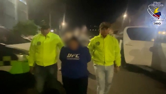 Mujer conducida por el GAULA