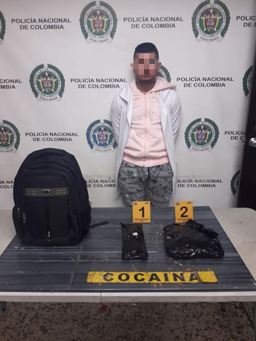 Capturamos-cuatro-personas-con-cocaína-en-el-aeropuerto-Internacional-El-Dorado