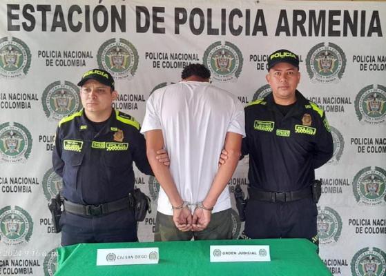 Dejado a disposición de autoridad competente