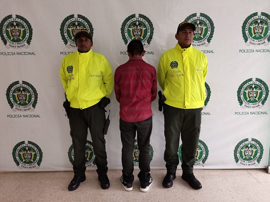 sujeto capturado por extorsión 