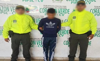 Los sujetos habrían manipulado al menor de edad para que éste intimara con ellos