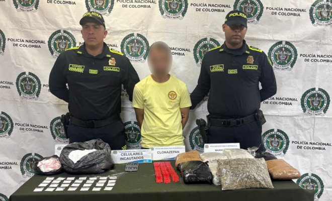 El sujeto fue sorprendido con más de 14 kilos de droga listos para su distribución en varios barrios de Barranquilla, presuntamente al servicio de “Los Costeños”.