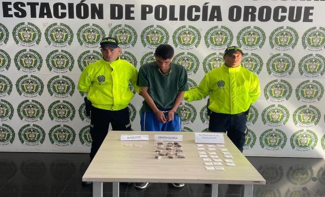 Dos polic&iacute;as con un capturado por porte y tr&aacute;fico de estupefacientes 