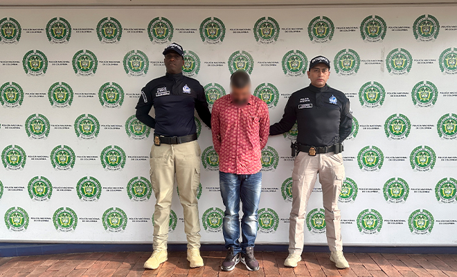 Ciudadano iraní – alemán en Backing de Policía Nacional.