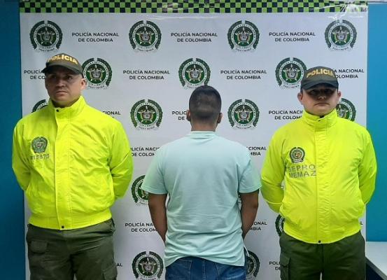 Capturado por acceso carnal abusivo