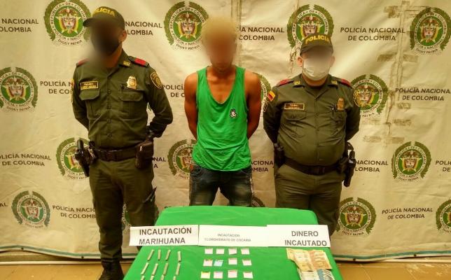El detenido fue sorprendido por las unidades con clorhidrato de cocaína 