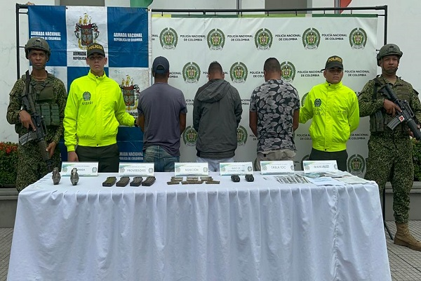 Cayeron alias "Muelas, Motorista y Mocho"