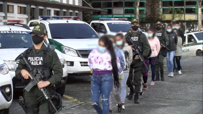 Operación “Tifón” permite la captura de ocho mujeres y dos hombres