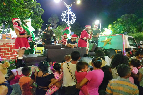 Caravana Navideña en la ciudad de Riohacha
