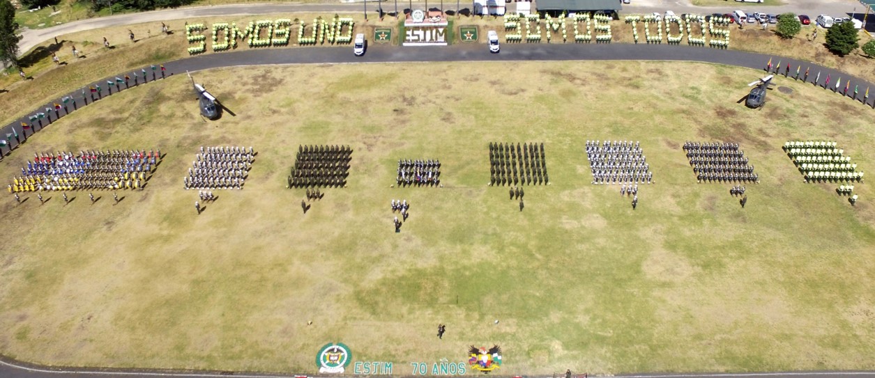 Ceremonia de condecoración con motivo del septuagésimo aniversario ESJIM