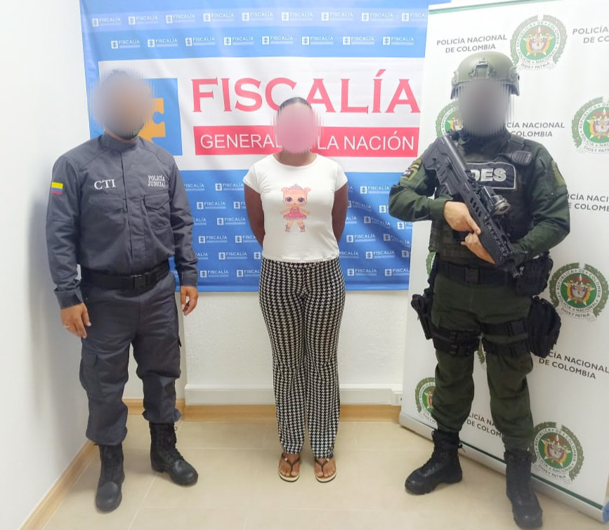 Ciudadana capturada por el delito de violencia intrafamiliar en concurso homogéneo