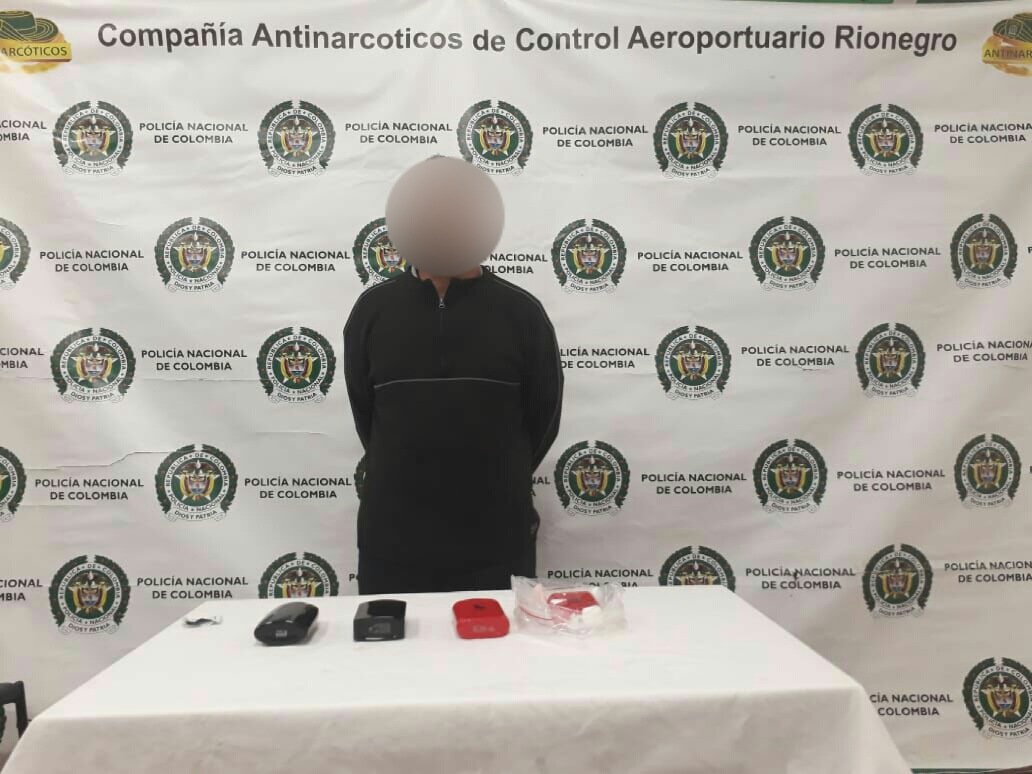 Caen-dos-kilos-de-cocaína-en-perfumes