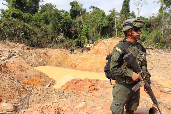 Operación contra la minería ilegal en Colombia