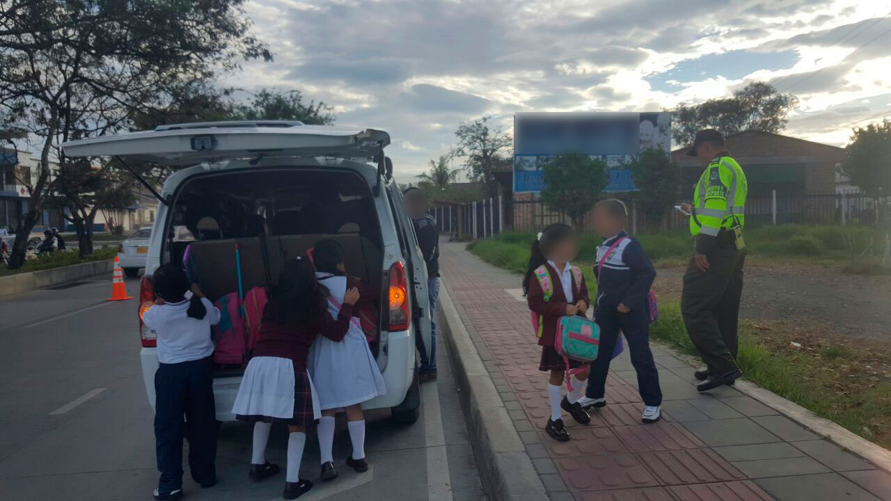 El conductor se le suspendió la licencia por tres años y deberá pagar una multa de 180 SDLV ($3.537.000) y prestar 30 horas de trabajo comunitario.