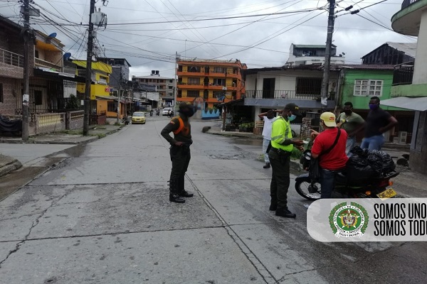 Continuamos-con-estrictos-controles-al-pico-y-cédula 