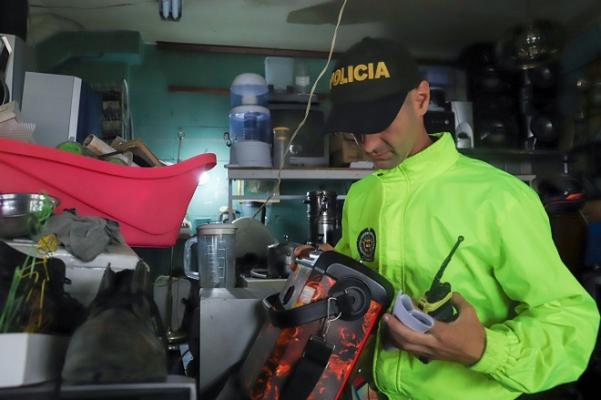 la seccional de investigacion criminal incautó elementos sin permisos de las chatarrerias