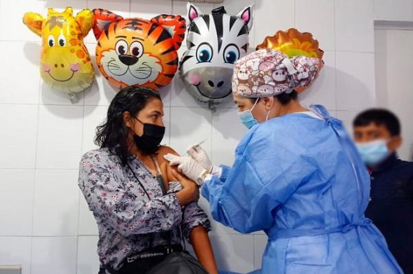 En Bucaramanga se llevó a cabo jornada masiva de vacunación