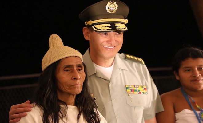 Director General Policía Lanzamiento Agua