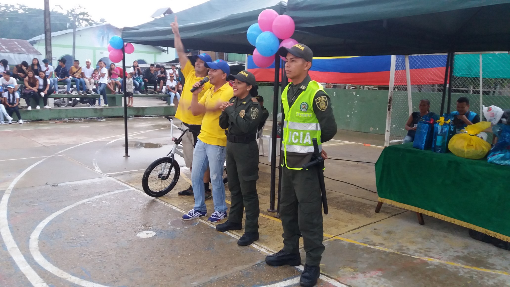 Deporte, juegos, obras de teatro, concursos, premios y una chocolatada 