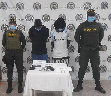 Los capturados utilizaban la modalidad de raponazo quienes habían hurtado un teléfono celular