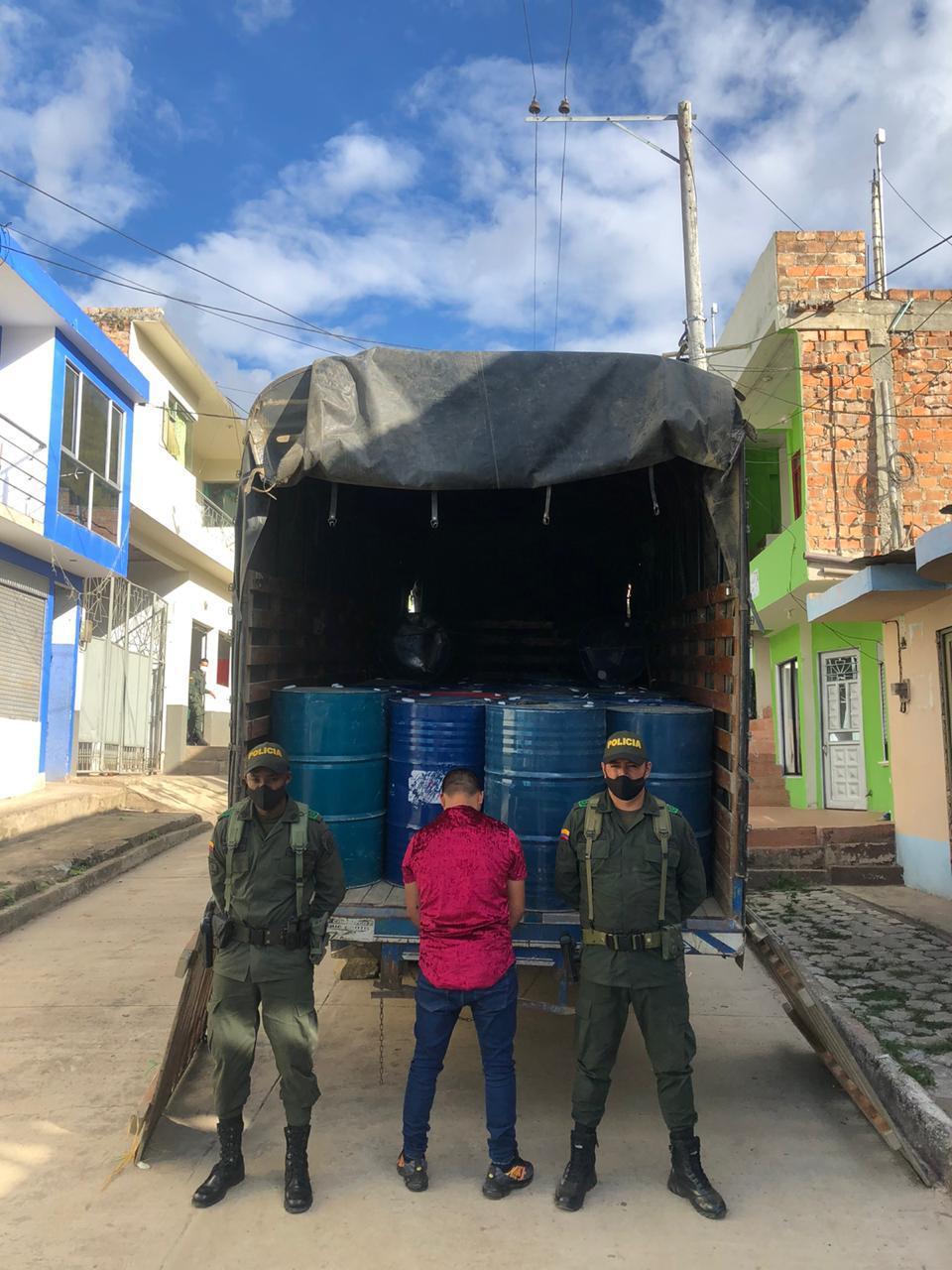 Más-de-dos-toneladas-de-sustancias-químicas-incautadas-y -una-persona-capturada-en-sur-del-país