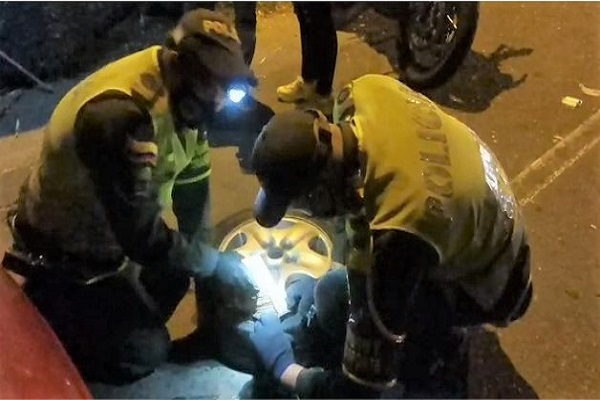 5 kilos de marihuana venían en la llanta de un automóvil 