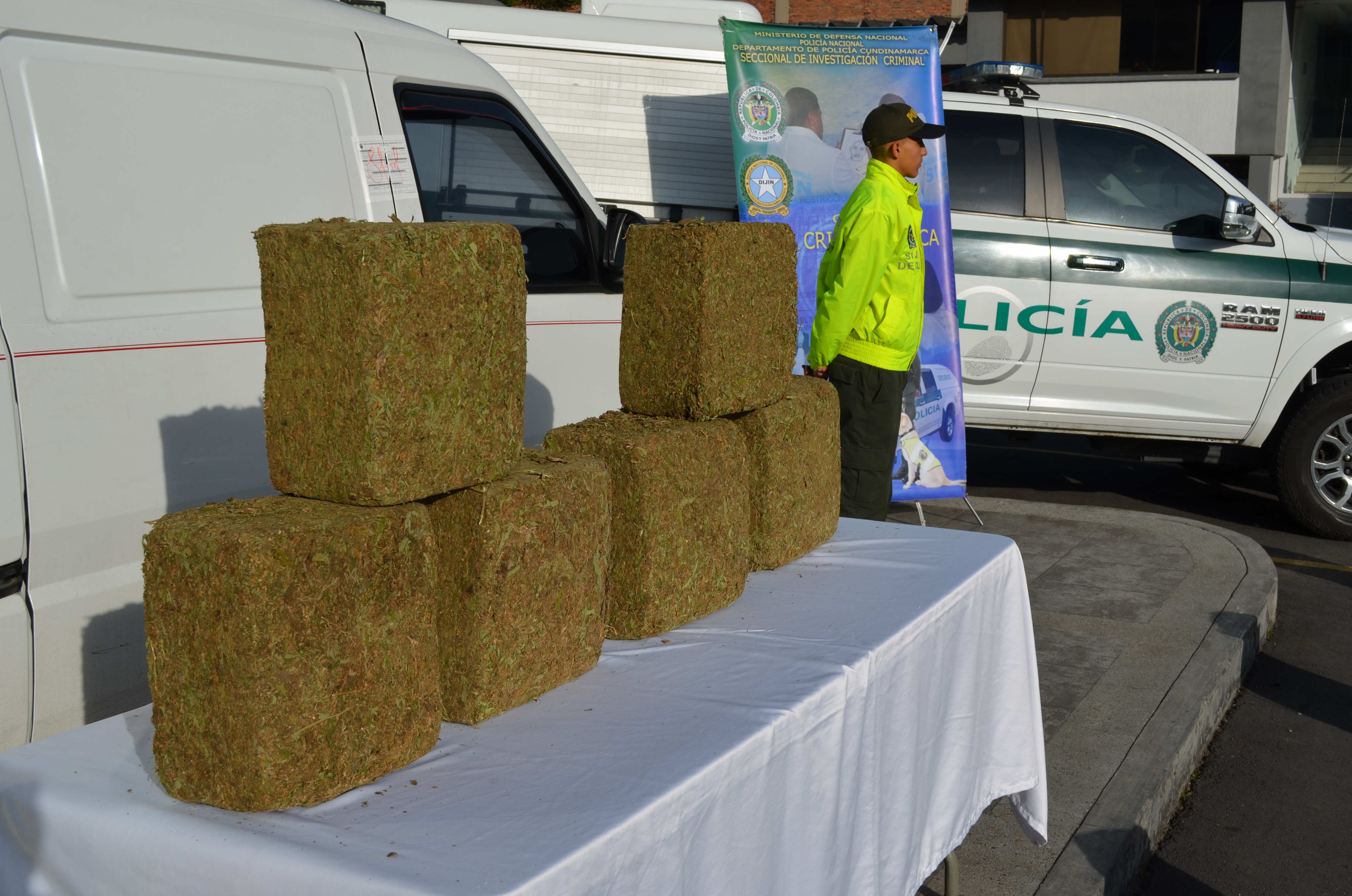 Pretendían distribuir la marihuana a municipios de Cundinamarca en vehículo de servicio público