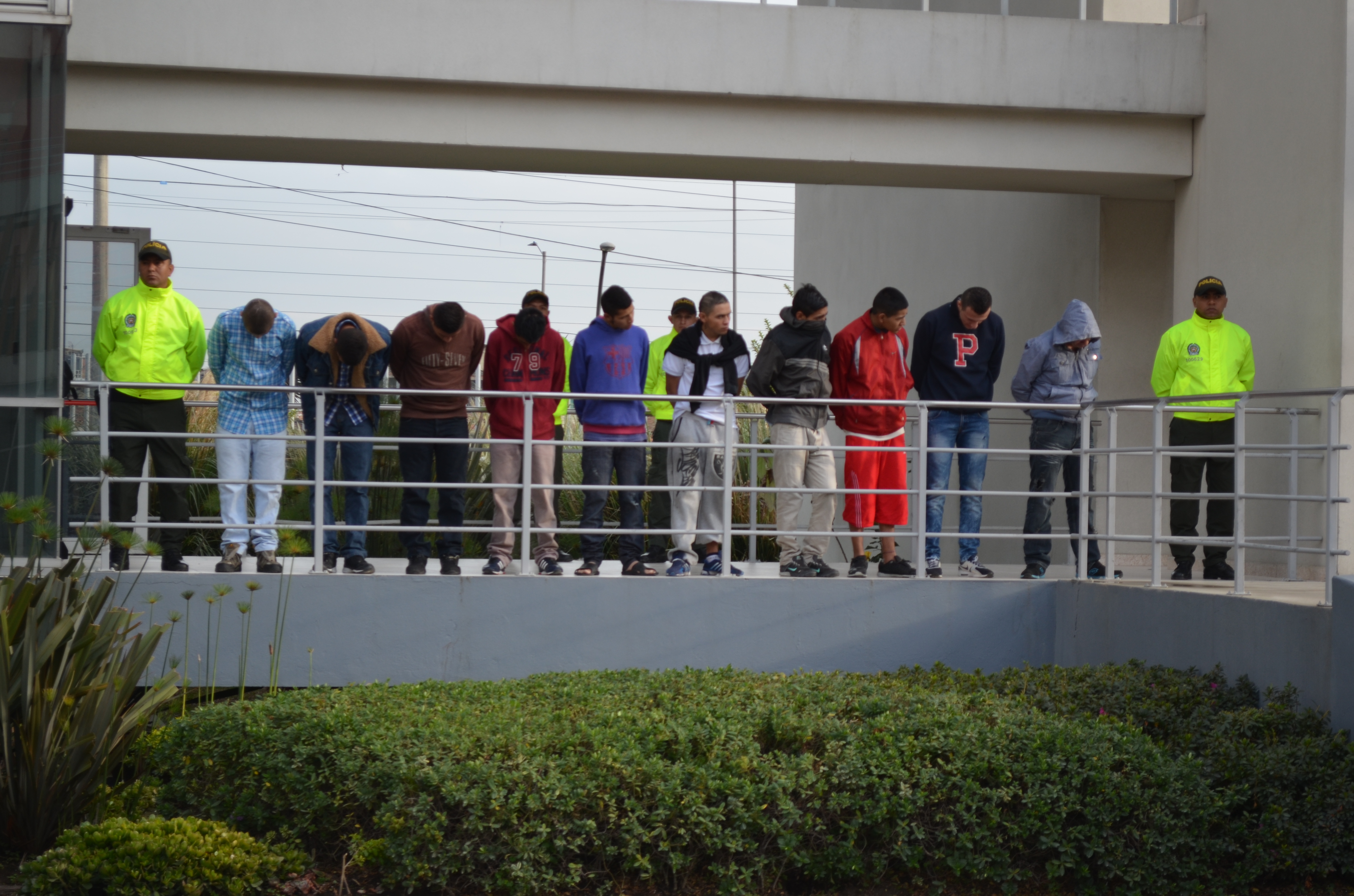 Policía capturó 10 integrantes de grupo delincuencial “los lisos” dedicados al hurto de personas y comercio