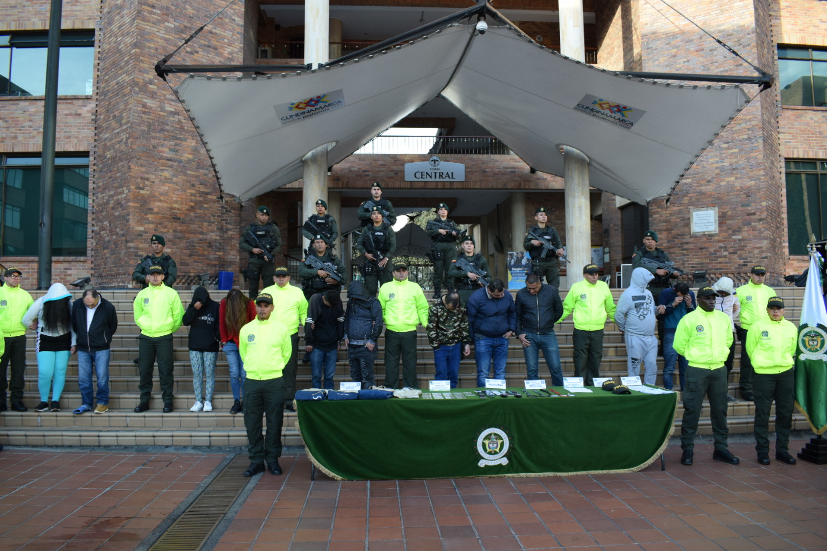  Desarticulamos grupo delincuencial "los bodegueros"