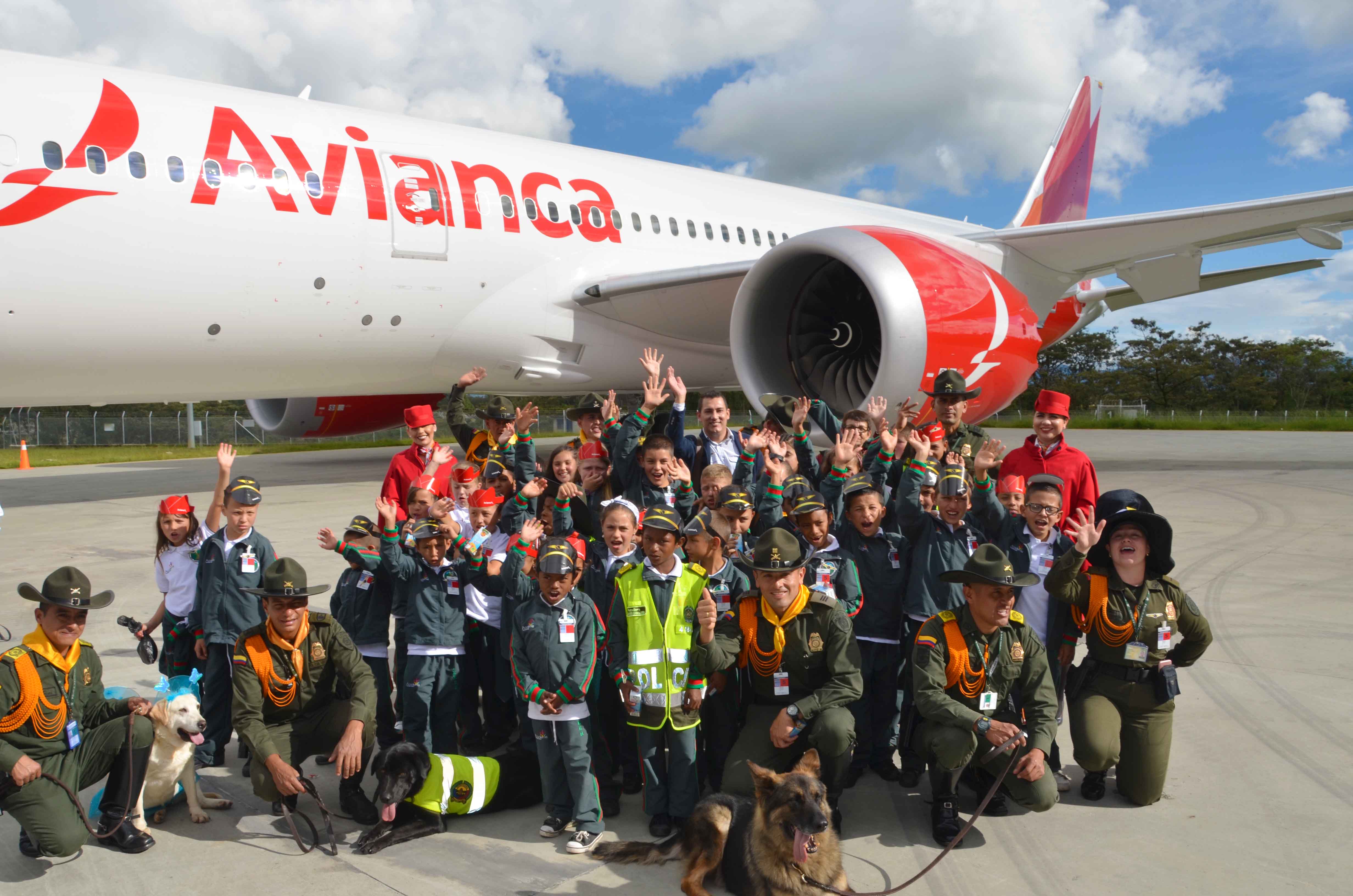 CUMPLIENDO UN SUEÑO A NUESTROS NIÑOS DEL DEPARTAMENTO ANTIOQUIA