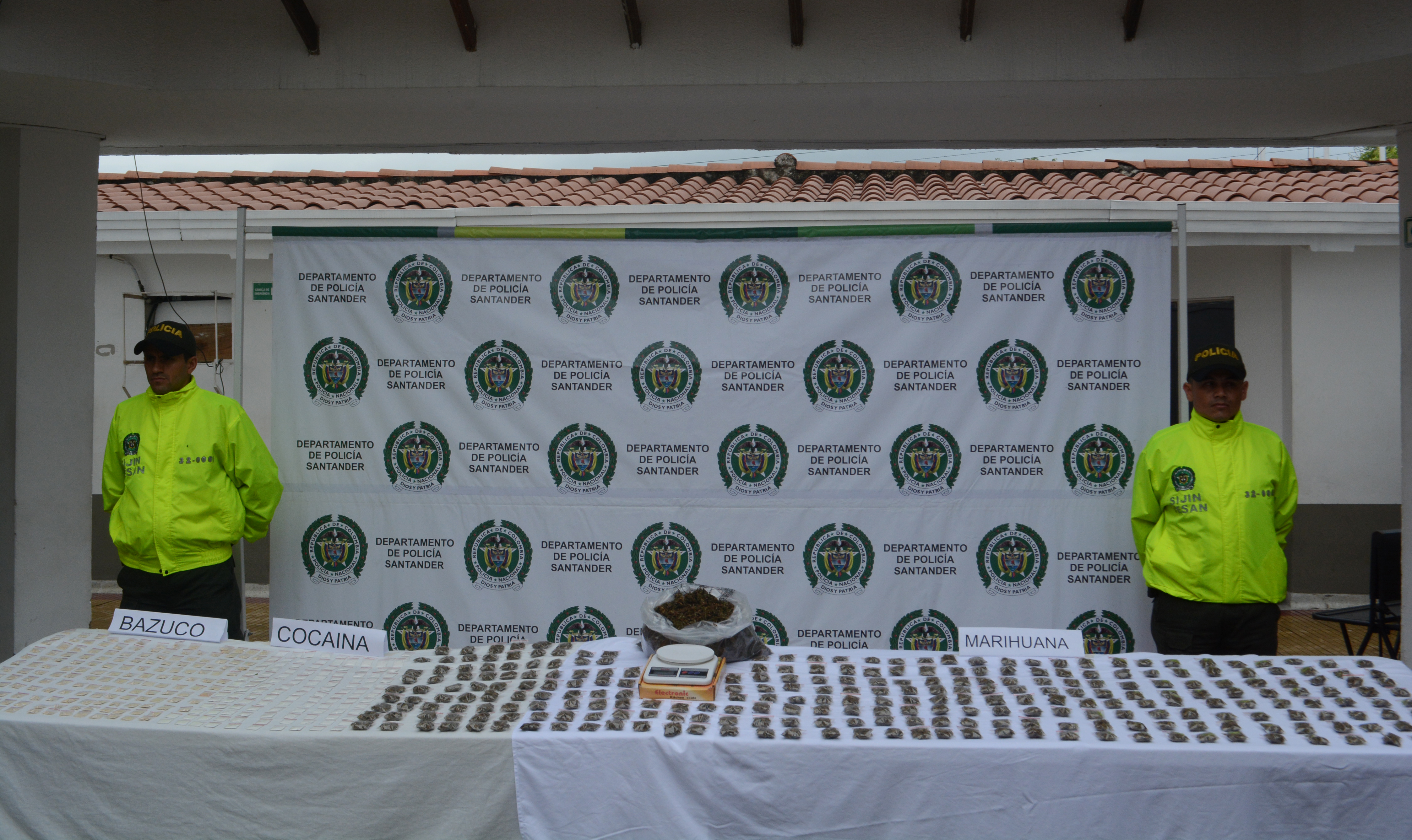 OFENSIVA CONTRA EL MICROTRÁFICO POLICÍA DE SANTANDER 