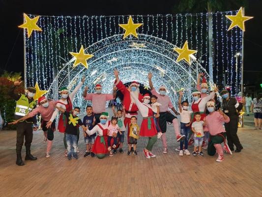 Una puesta en escena con mucha magia y un mensaje de prevención en contra del uso de la pólvora