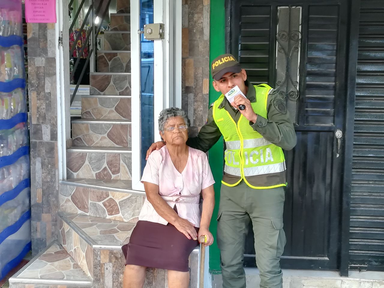 Emisora de la policía 92.3 fm, por primera vez realizó una emotiva fiesta de las madres en Mocoa.