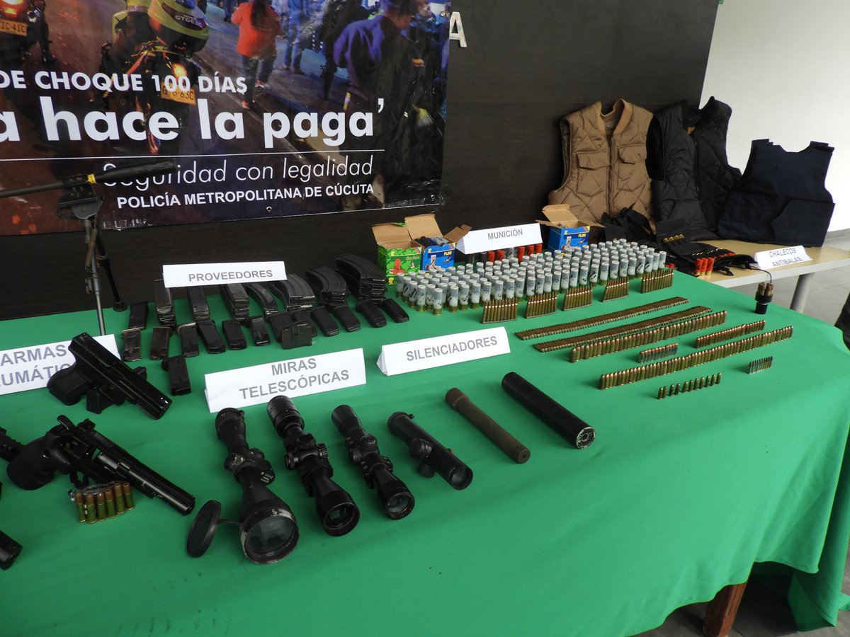en-el-operativo-fue-incautado-gran-arsenal-de-armamento