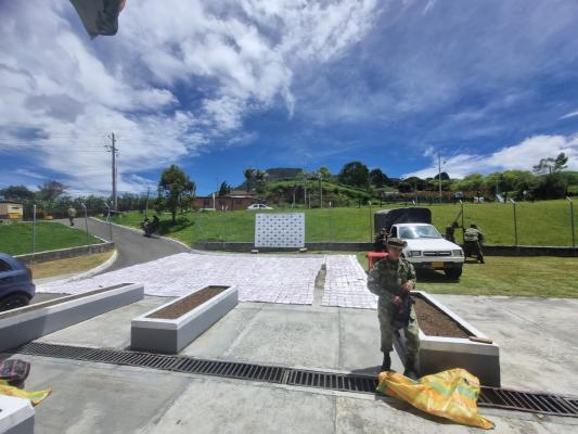 en coordinación con el Ejercito Nacional