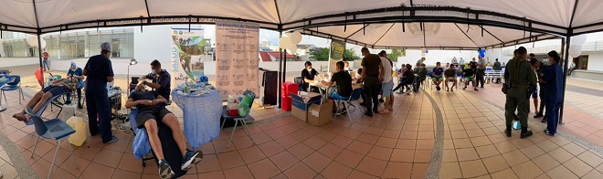 policías recibiendo jornada de salud