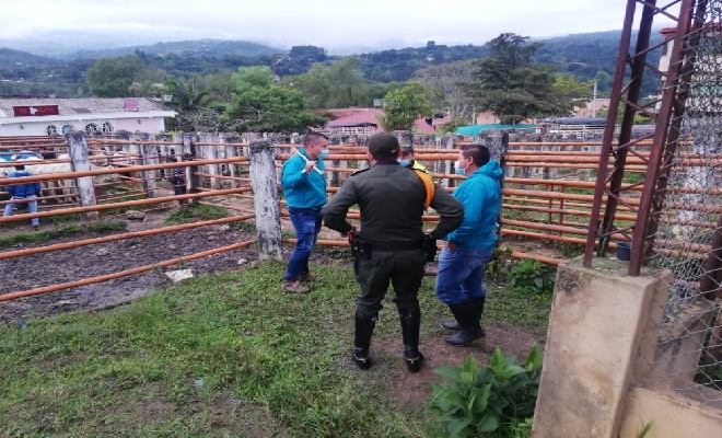 El Departamento de Policía Santander trabaja del lado del campo