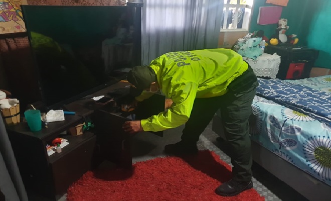 En registro y allanamiento le hallaron un arma de fuego 