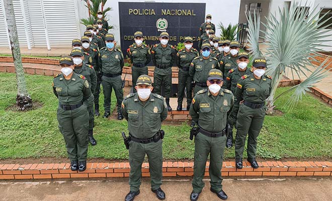 Juramento de bandera de auxiliares de policía en Vichada 