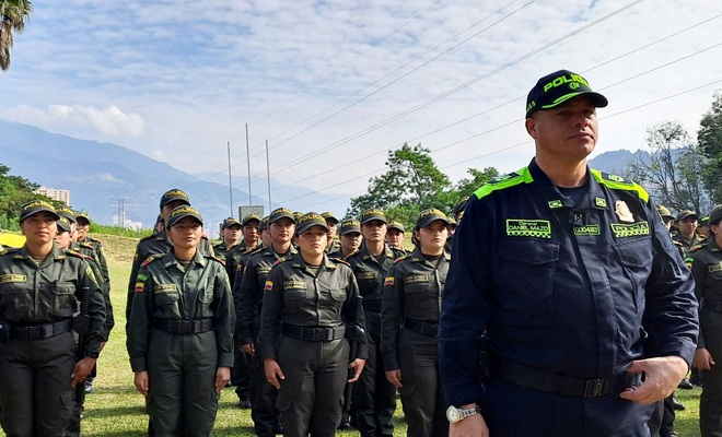 34 jóvenes como Auxiliares de Policía