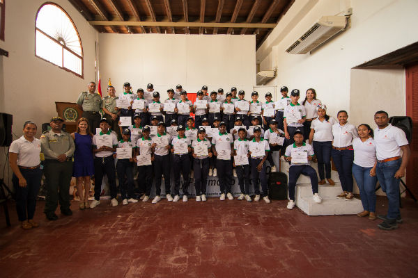 Graduación-64-guardianes-cívicos-del-turismo