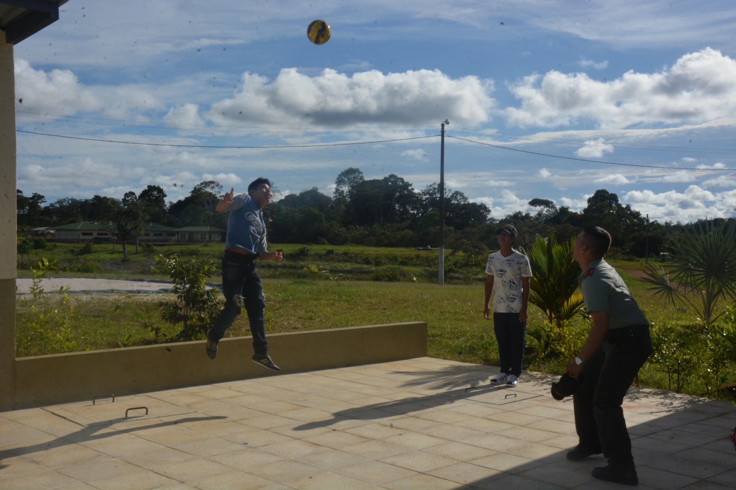Realizamos hidroterapia a nuestros niños indígenas con capacidades especiales