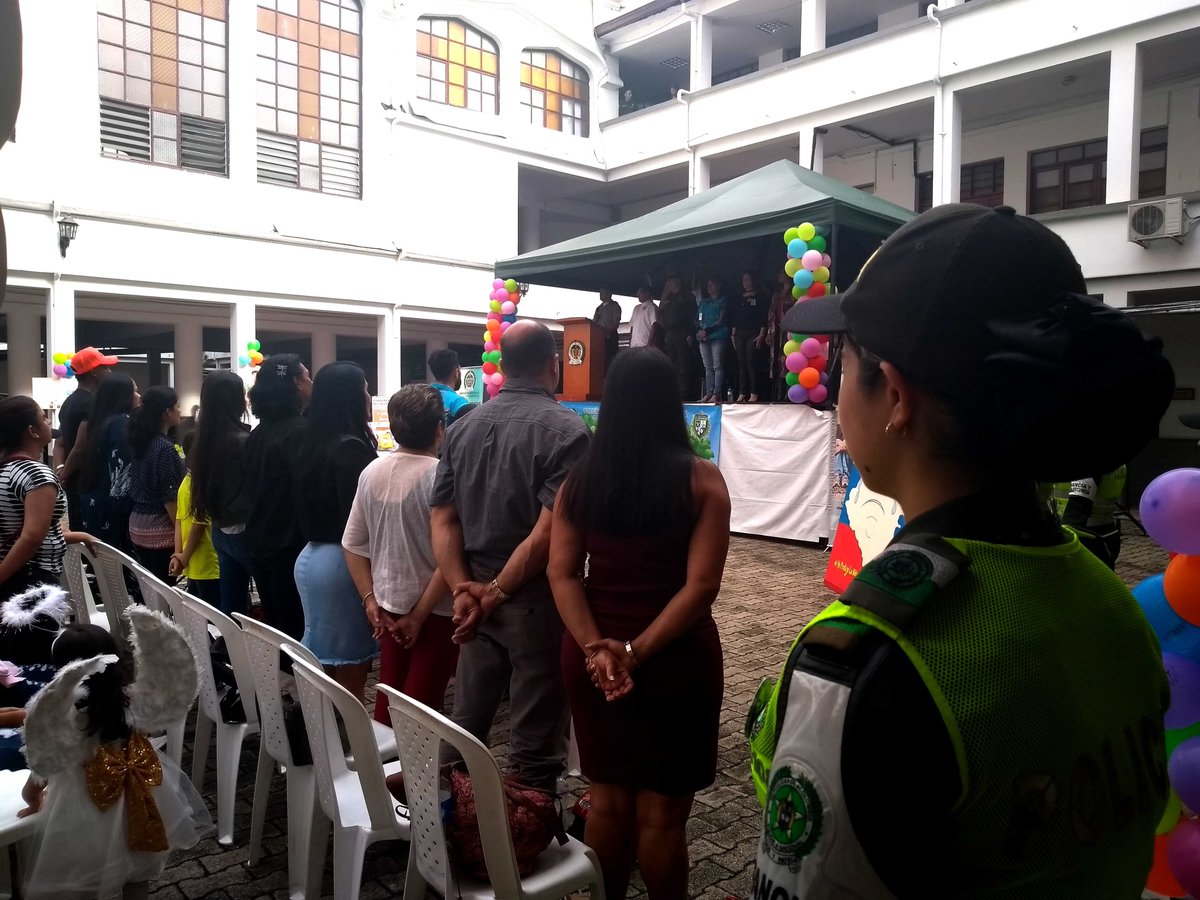 Policía de Infancia y adolescencia realiza acto simbólico en contra de violencia de los niños, niñas y adolescentes